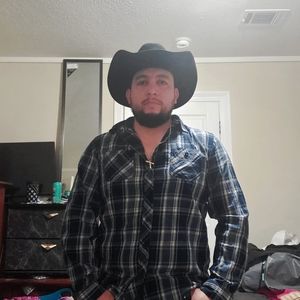 Meet your Posher, Héctor